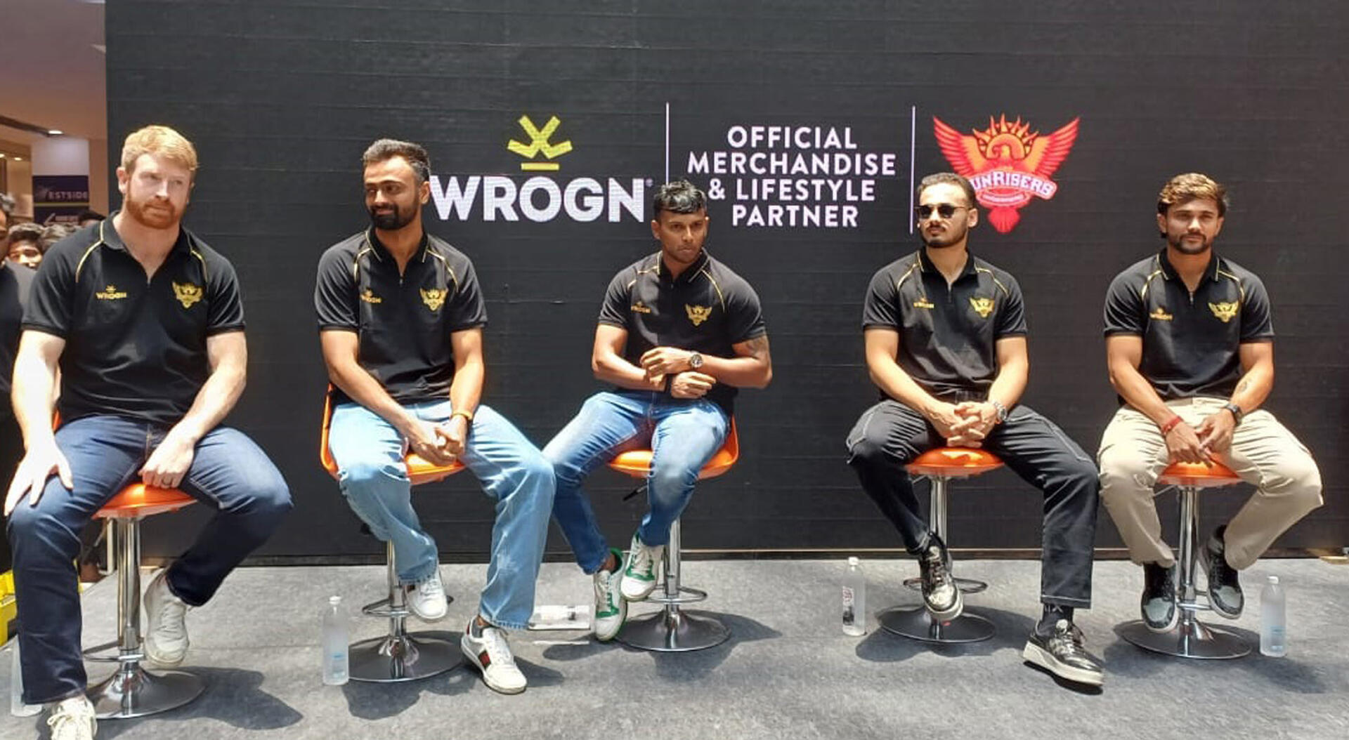 Sunrisers Hyderabad ace cricketers engage in a spirited exchange with the exuberant fans at Wrogn, India’s  prominent youth fashion and lifestyle brand!