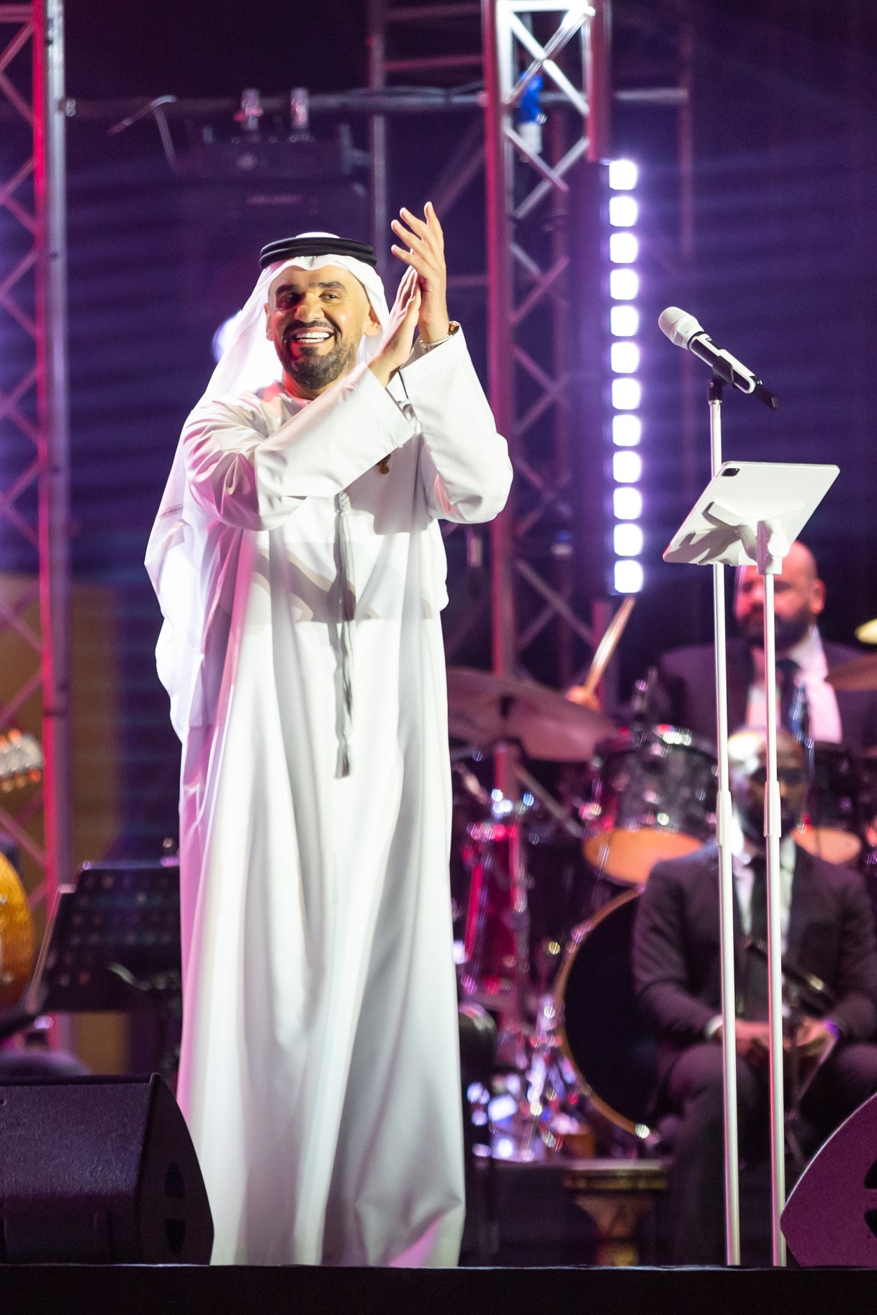 UAE 51st National Day Concerts Start with a Stellar Performance by Hussain Al Jassmi