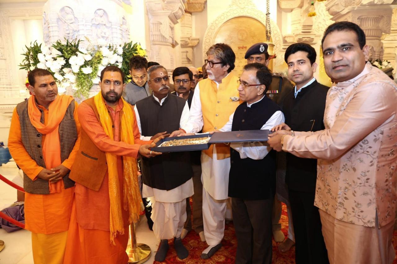 T S Kalyanaraman Managing Director of Kalyan Jewellers and Brand Ambassador Amitabh Bachchan take Lord Rama’s blessings at Ram Mandir in Ayodhya ahead of the landmark 250th showroom launch celebrations
