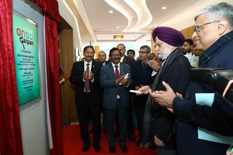 Petroleum Minister Hardeep Singh Puri inaugurates ONGC Digital Corporate Visualization Center