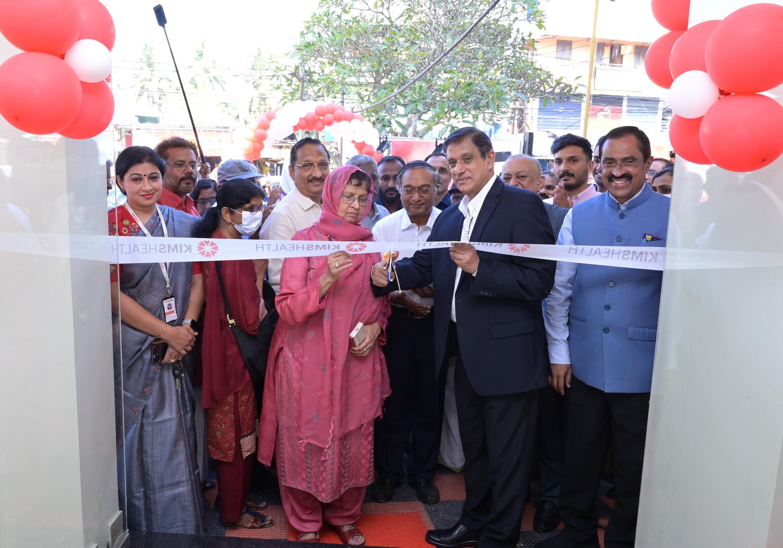 KIMSHEALTH opens its seventh medical centre in Vattiyoorkavu, Trivandrum