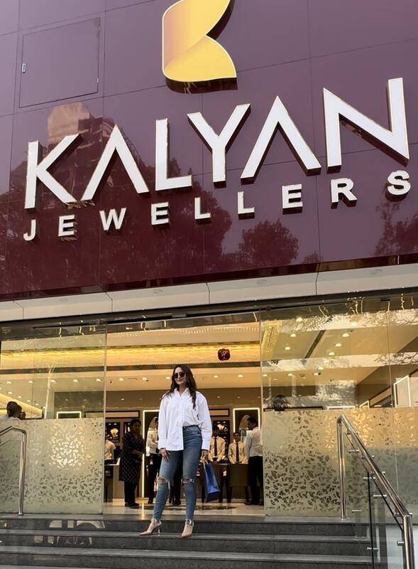 Bollywood actress Sonakshi Sinha spotted at Kalyan Jewellers’ Bandra Showroom