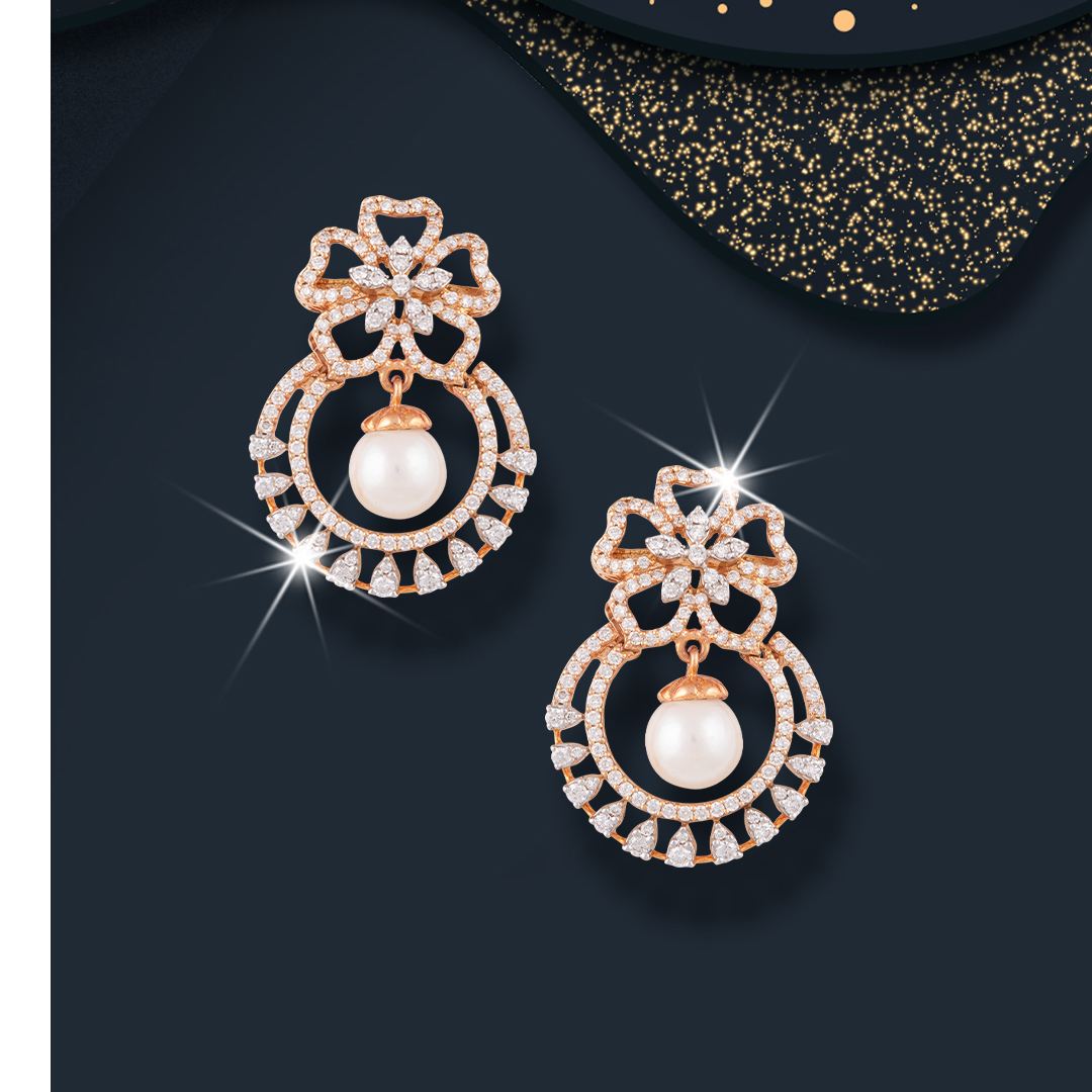 This Christmas, gift your loved ones an exquisitely crafted jewellery piece from Kalyan Jewellers!