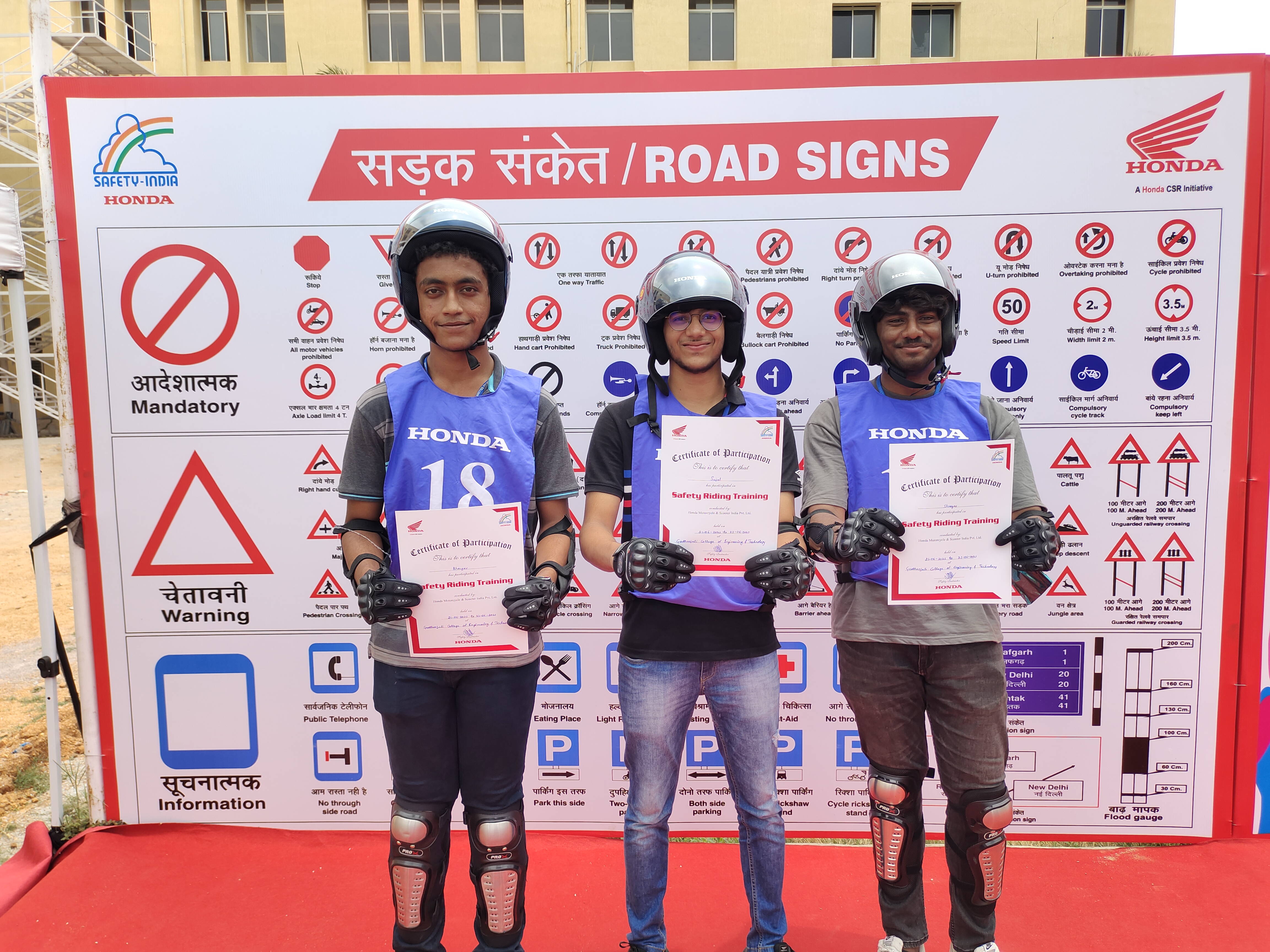 Honda Motorcycle & Scooter India conducts  Road Safety Awareness Campaign in Hyderabad, Telangana
