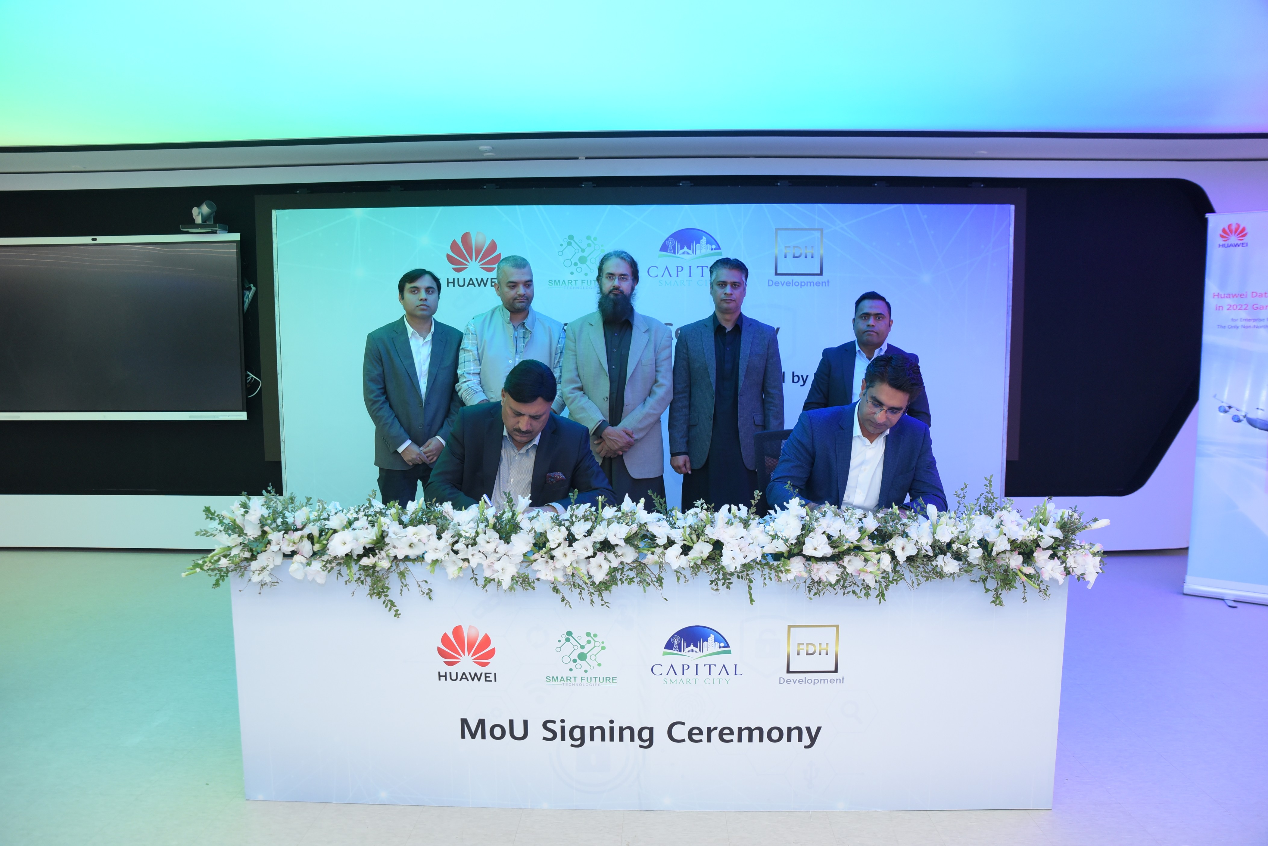 “Smart Future Technologies signs an MOU with Huawei Technologies Pakistan for Developing Innovative ICT Infrastructure Solutions”