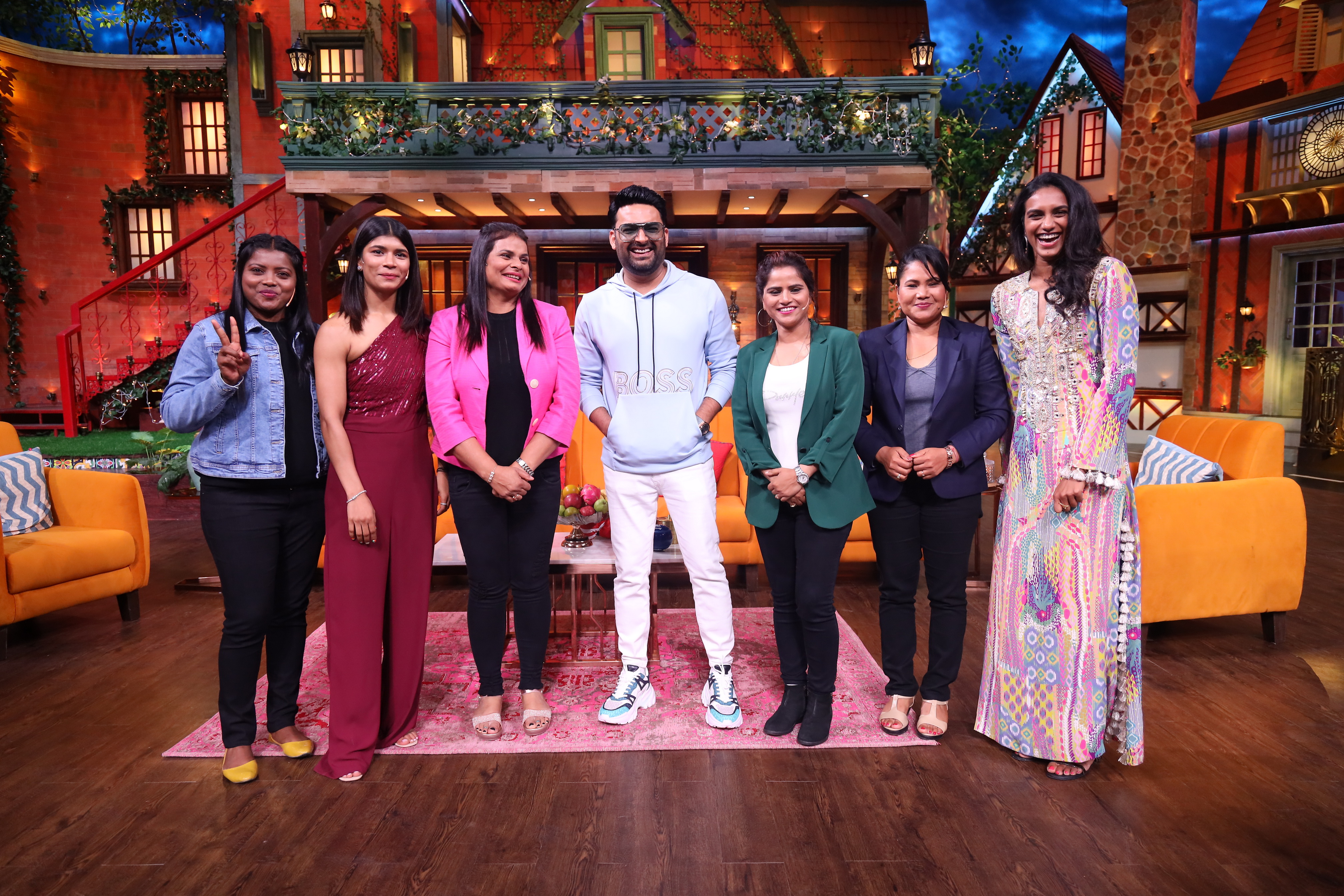 Kapil Sharma and Commonwealth stars engage in a fun Bowling game on Sony TV’s The Kapil Sharma Show!