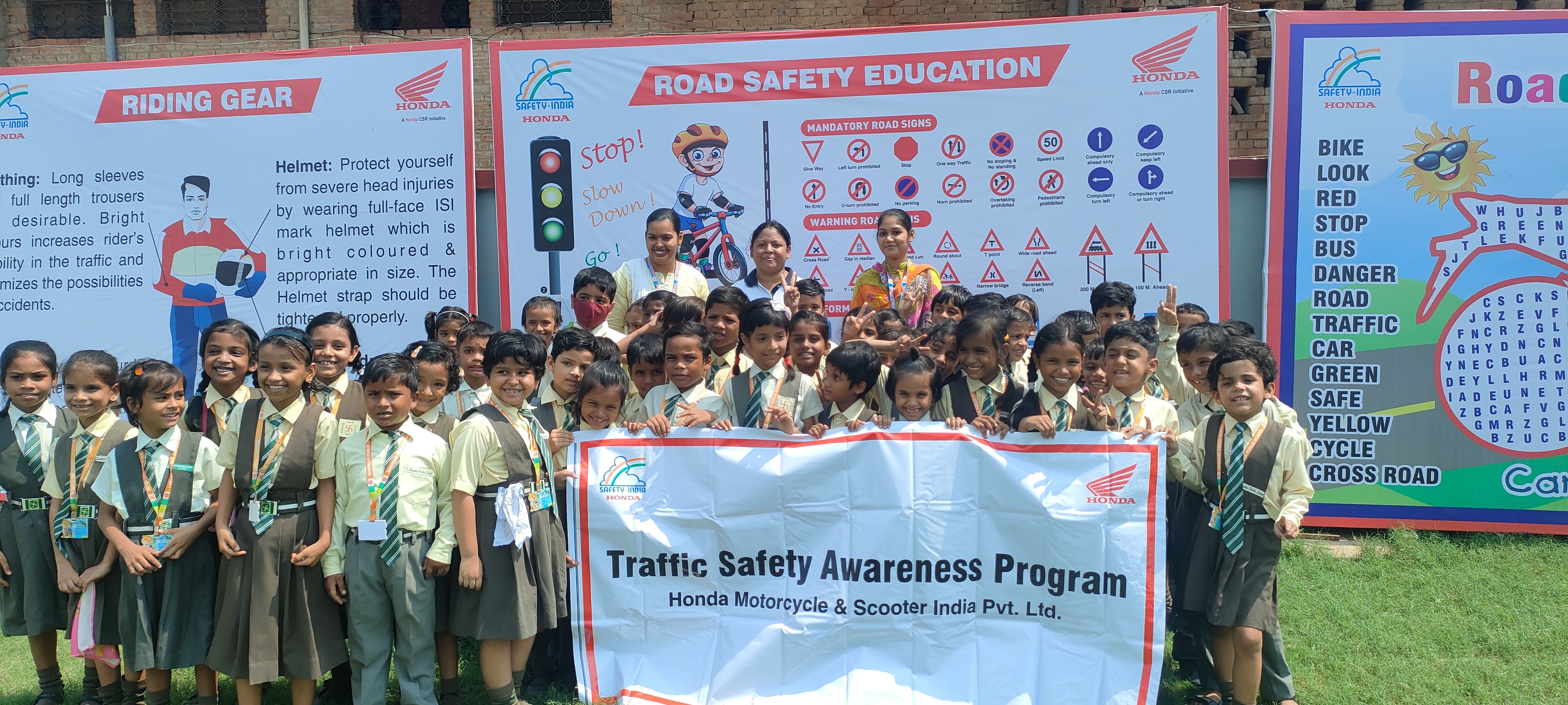 Honda Motorcycle & Scooter India conducts  Road Safety Awareness Campaign in Uttar Pradesh