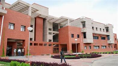 IIT Kanpur introduces innovative eMasters Degree to prepare future-ready finance professionals