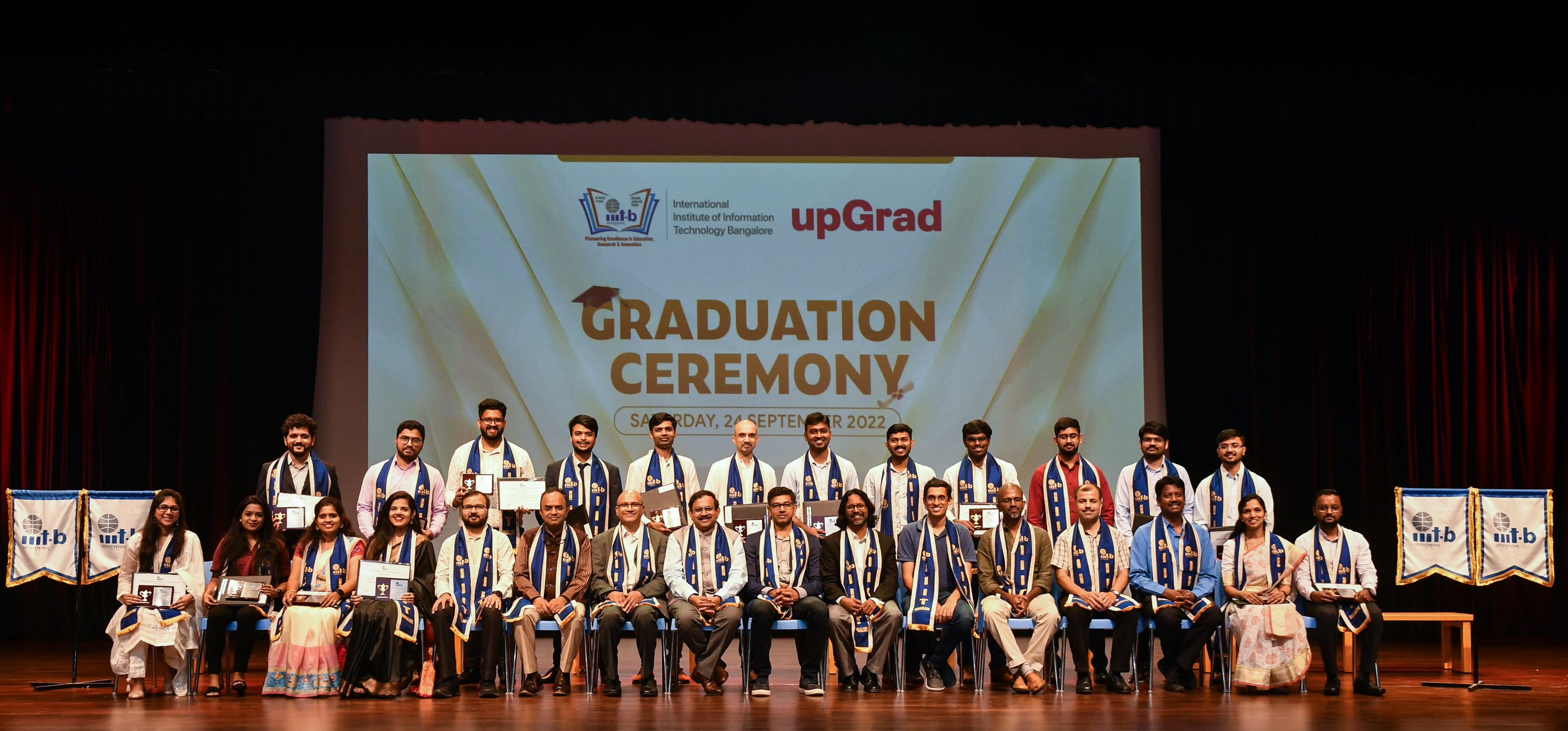 IIIT Bangalore and upGrad host the biggest post-covid on-campus Graduation Ceremony for its Online Class of 2022